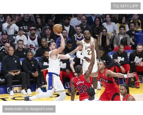 美媒热评：文班这一晚值得载入联盟史册！