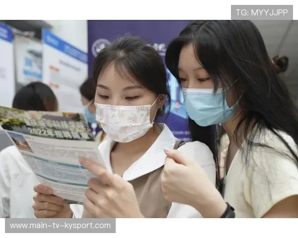 成都西南大学教师招聘考生跑步进场，官方回应，西南大学教师招聘要求