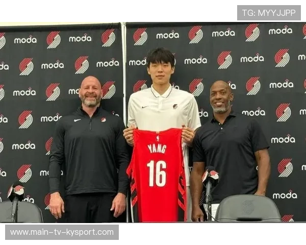 青岛总经理幽默回应杨瀚森买断费:还不够支付他的伙食费,杨瀚儒简介 青岛总经理幽默回应杨瀚森买断费:还不够支付他的伙食费,杨瀚儒简介